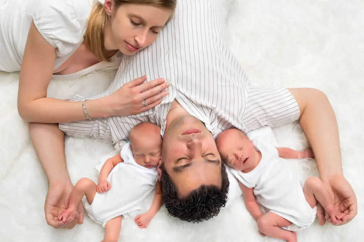 Can Both Parents Sleep With a Newborn?