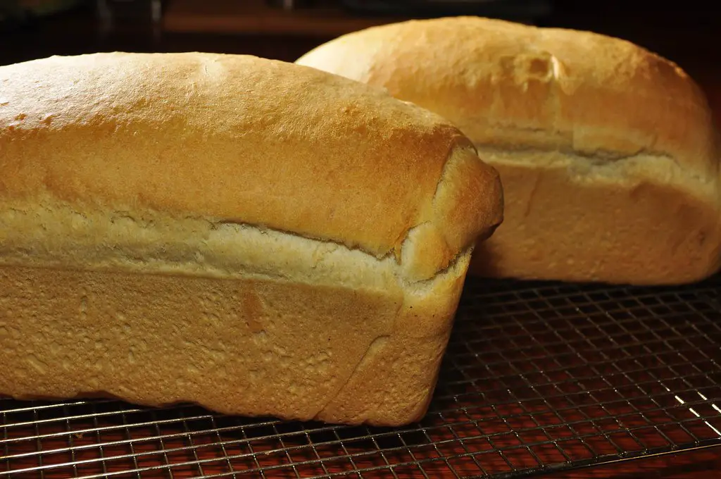White bread Vs. Potato bread