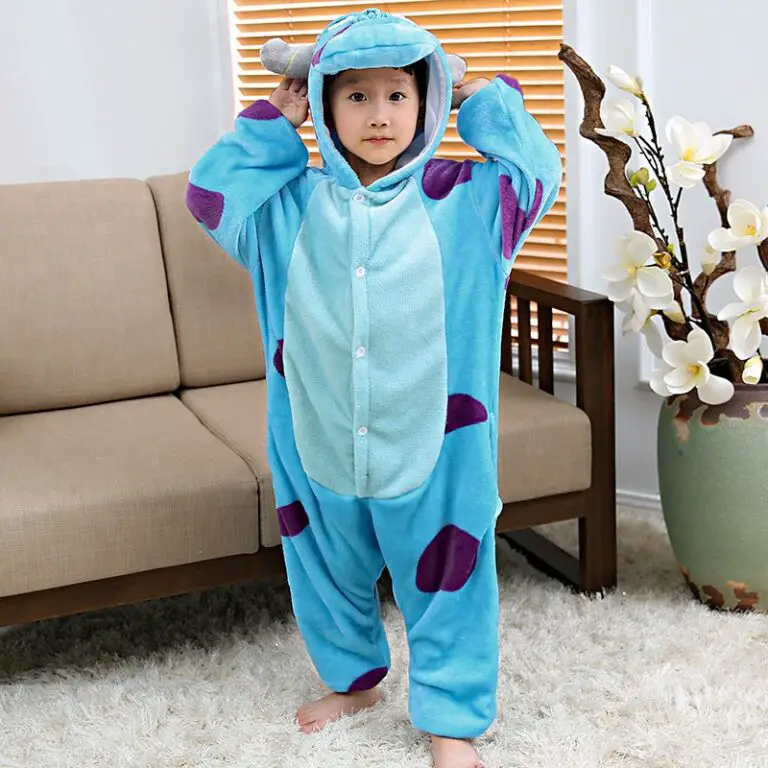 when-do-babies-stop-wearing-onesies-julian-nayuri