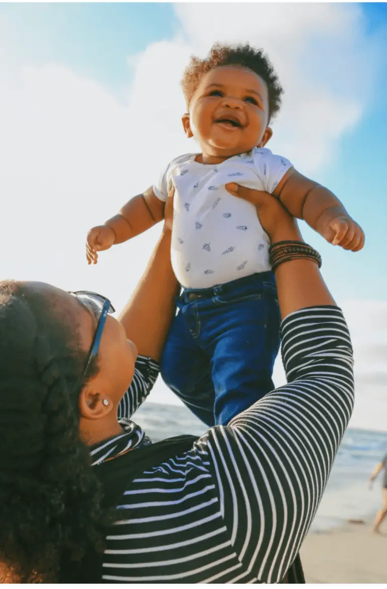 dreaming-of-holding-a-baby-in-your-arms-meaning