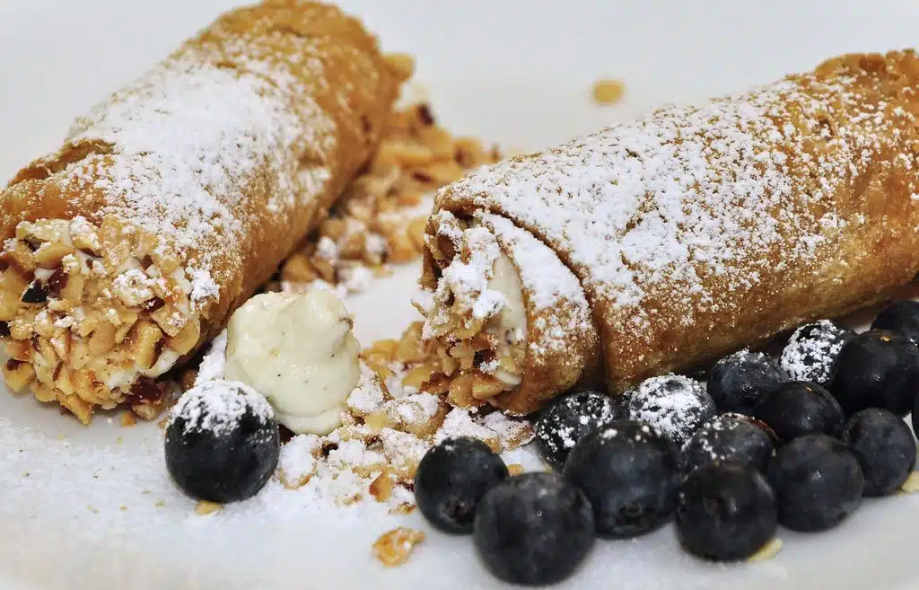 Can you Eat Cannolis While Pregnant?